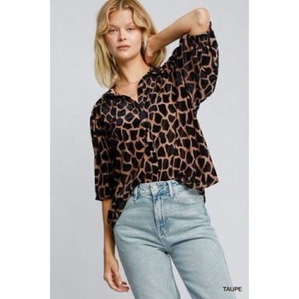 Umgee Women’s Brown Black Animal Print Velvet Burnout Button Front Blouse Large